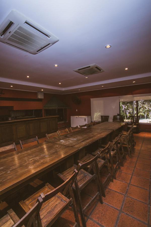 Rio Arriba Suites & Apartments & Resto 벨라비스타 외부 사진